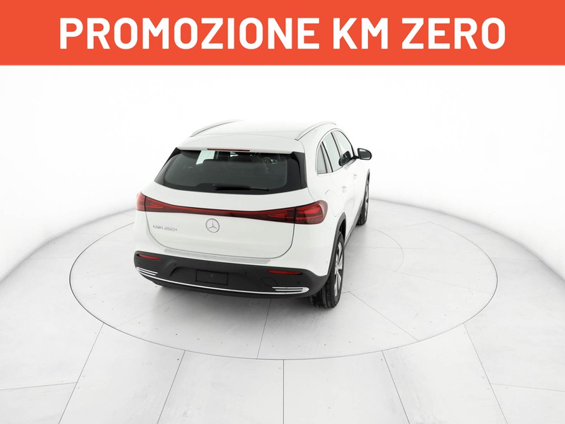 Mercedes EQA 250+ Progressive elettrica nero