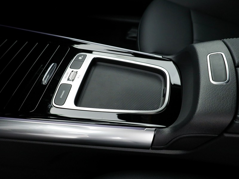 Mercedes EQA 300 Progressive Advanced 4matic elettrica grigio