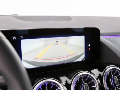 Mercedes EQA - foto 19