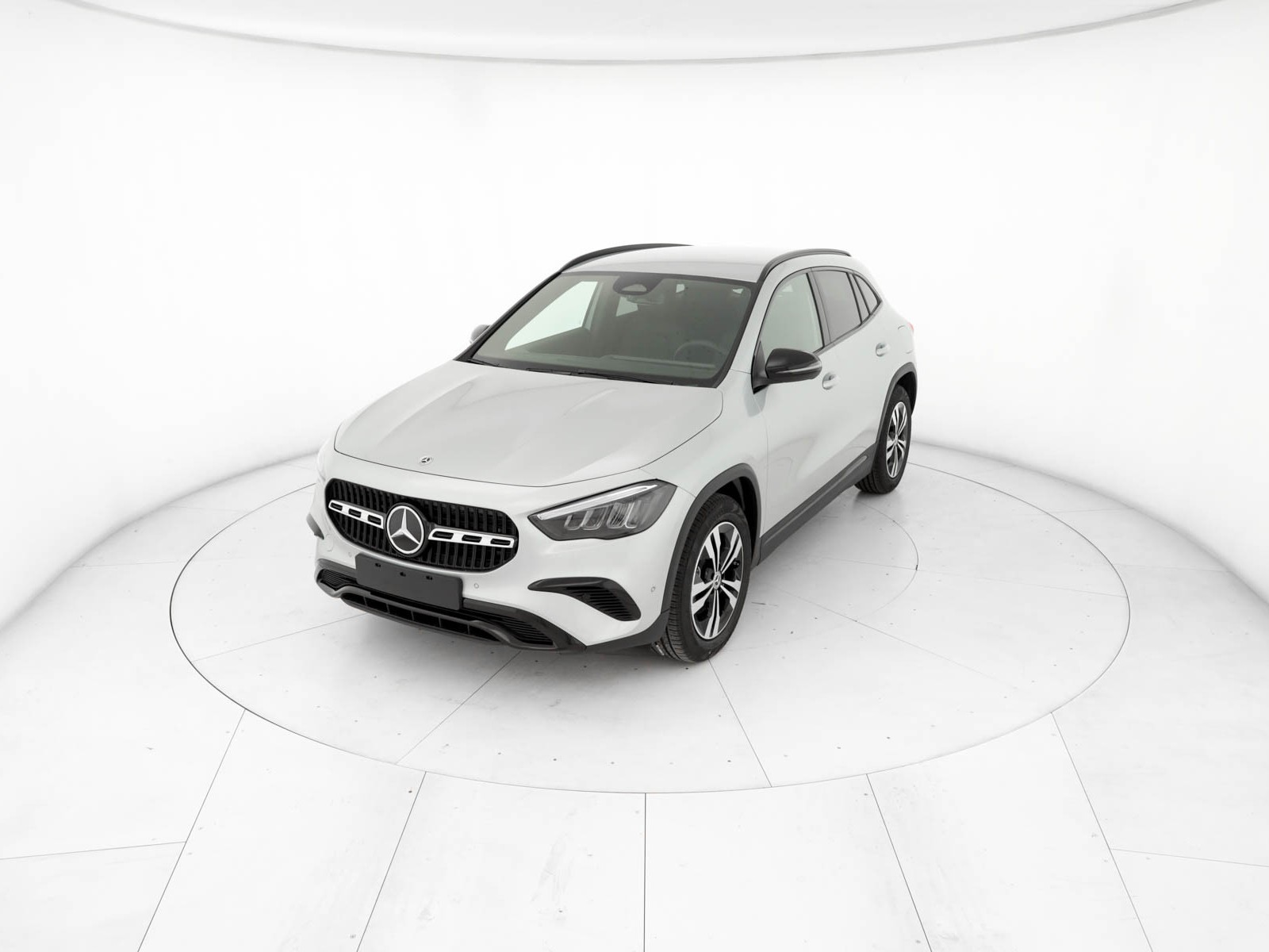 Mercedes GLA - foto principale