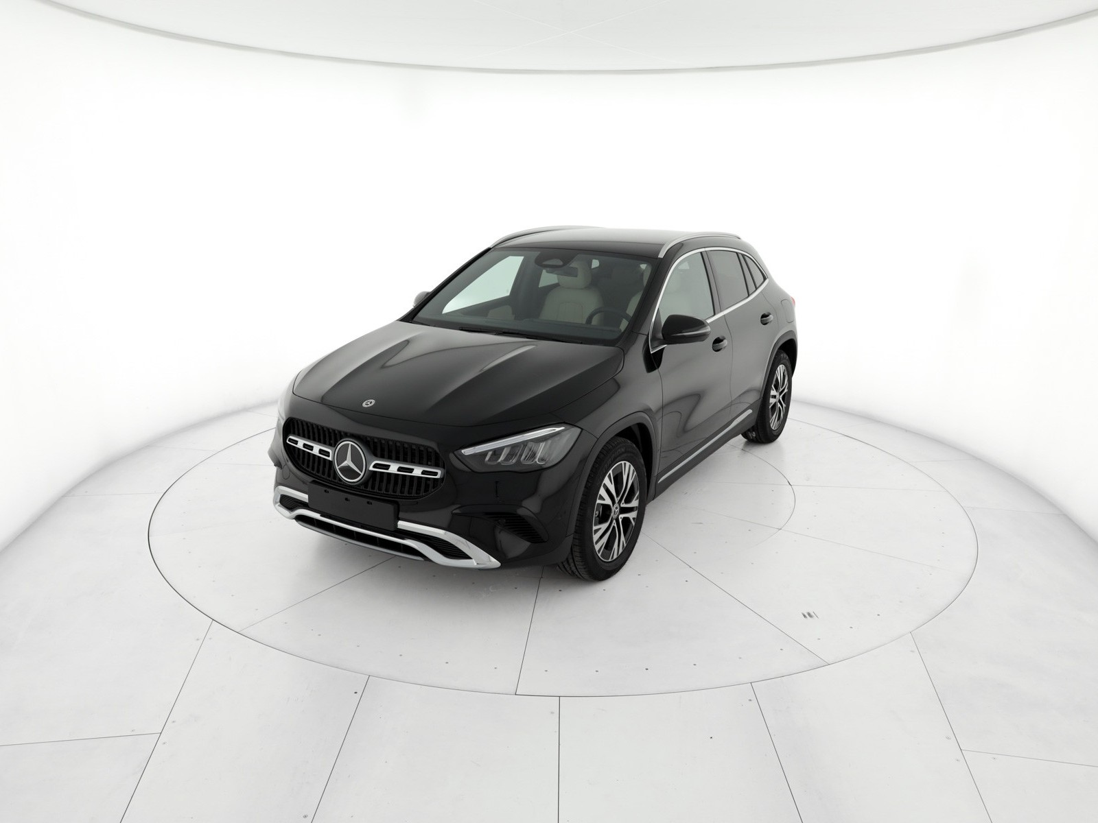 Mercedes GLA - foto principale
