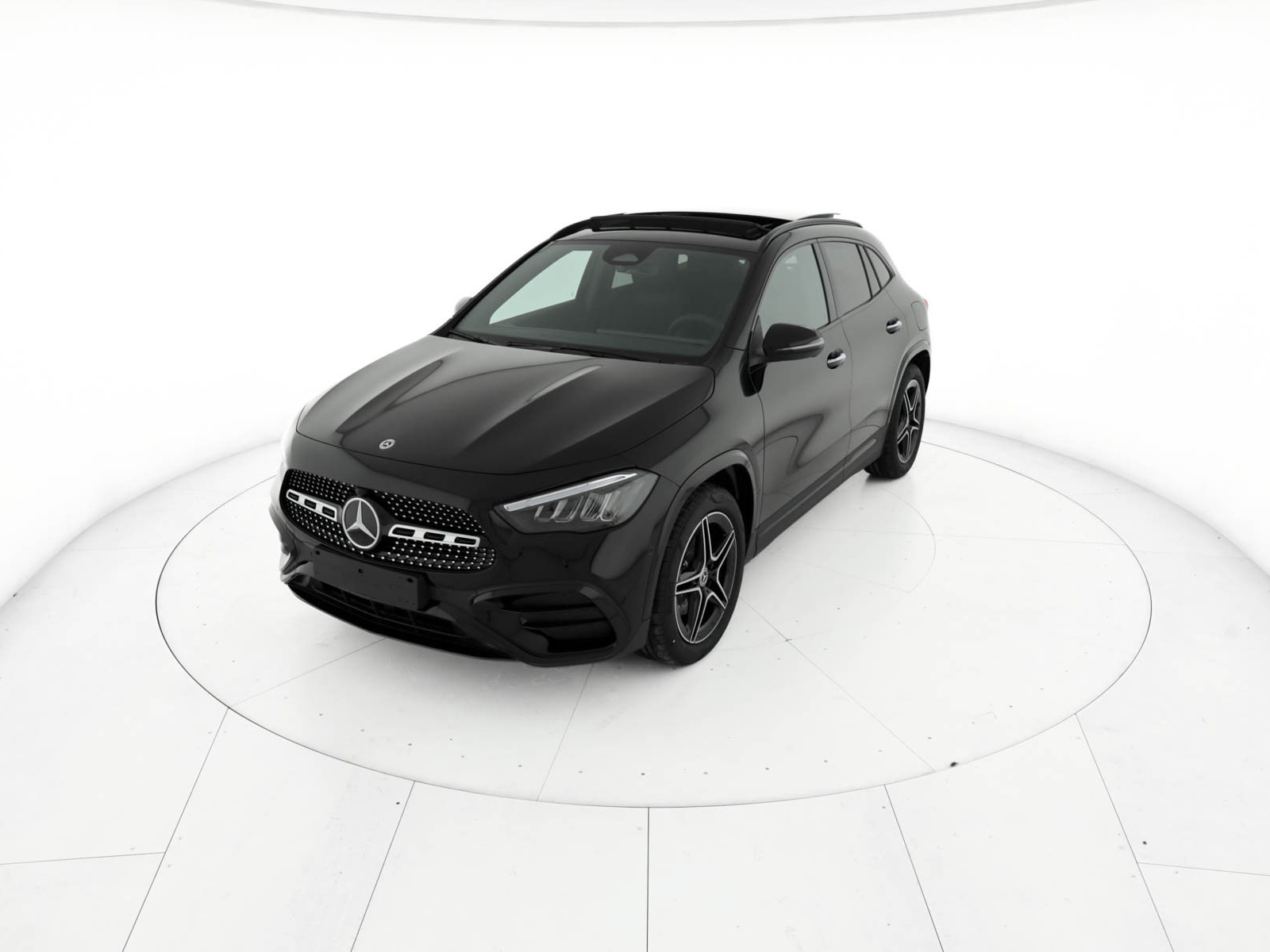 Mercedes GLA - foto principale