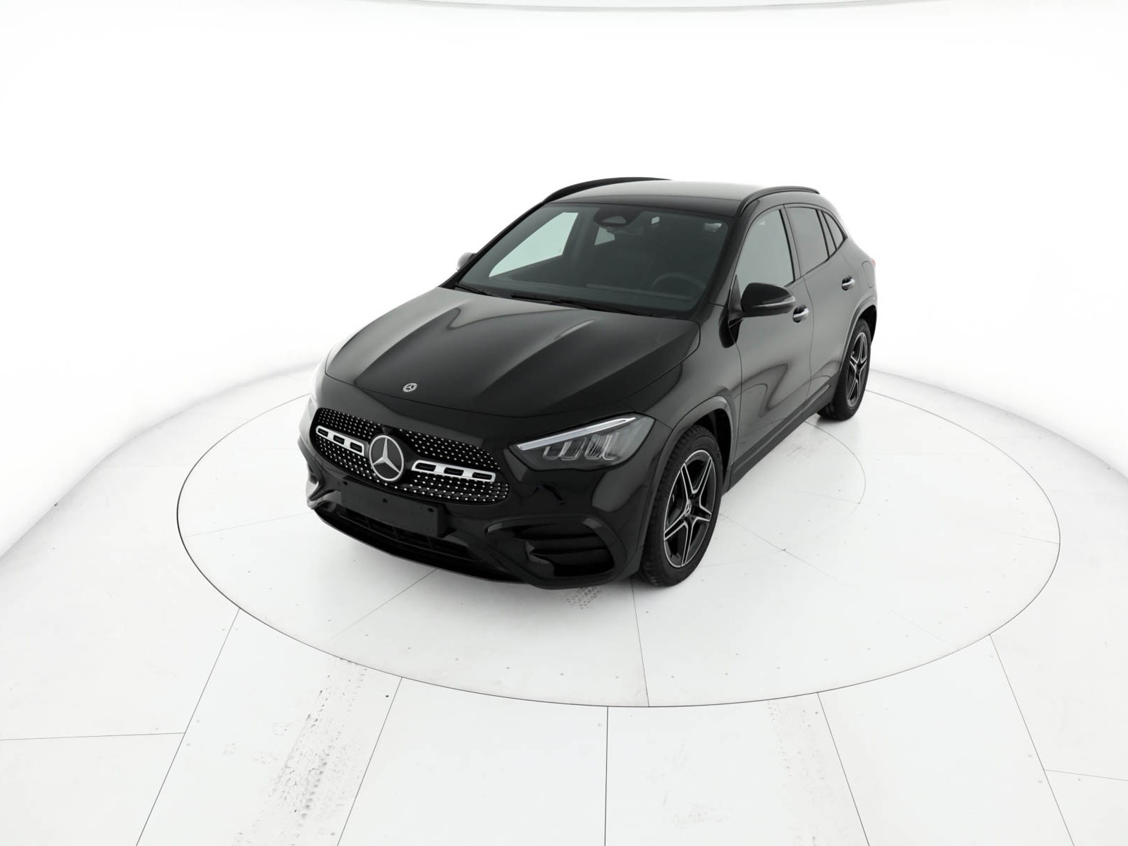Mercedes GLA - foto principale