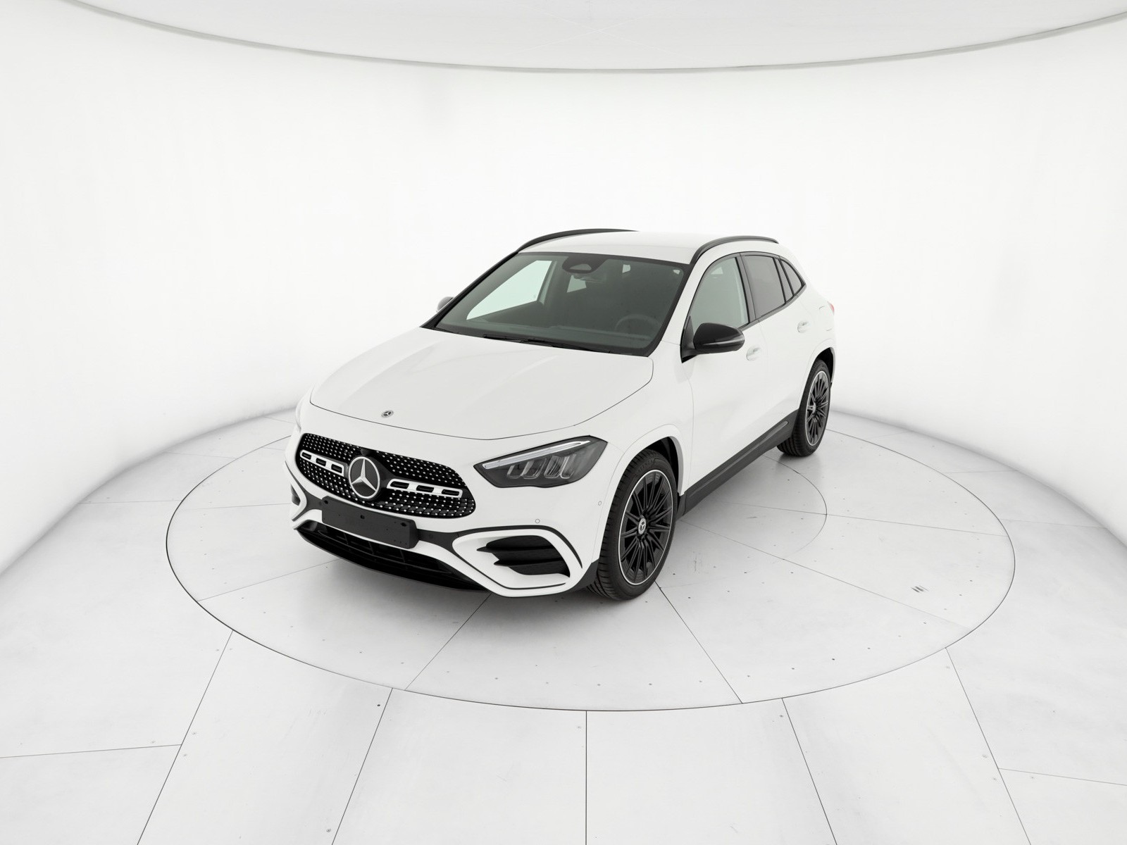 Mercedes GLA - foto principale