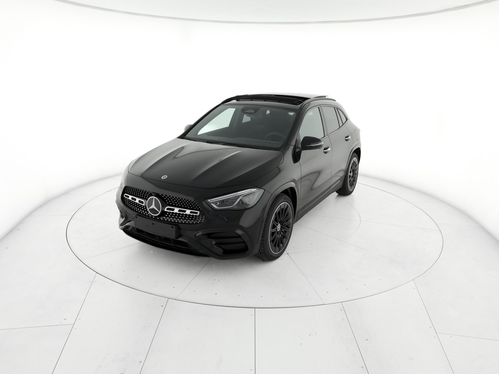 Mercedes GLA - foto principale