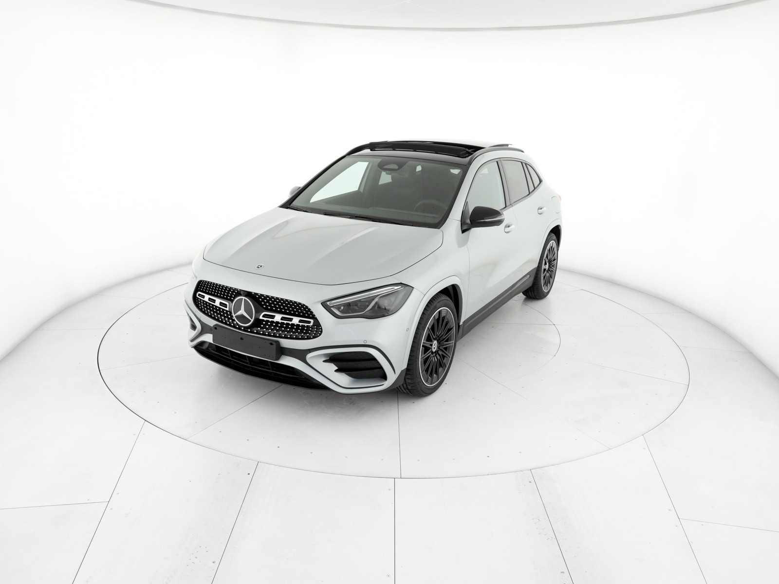 Mercedes GLA - foto principale