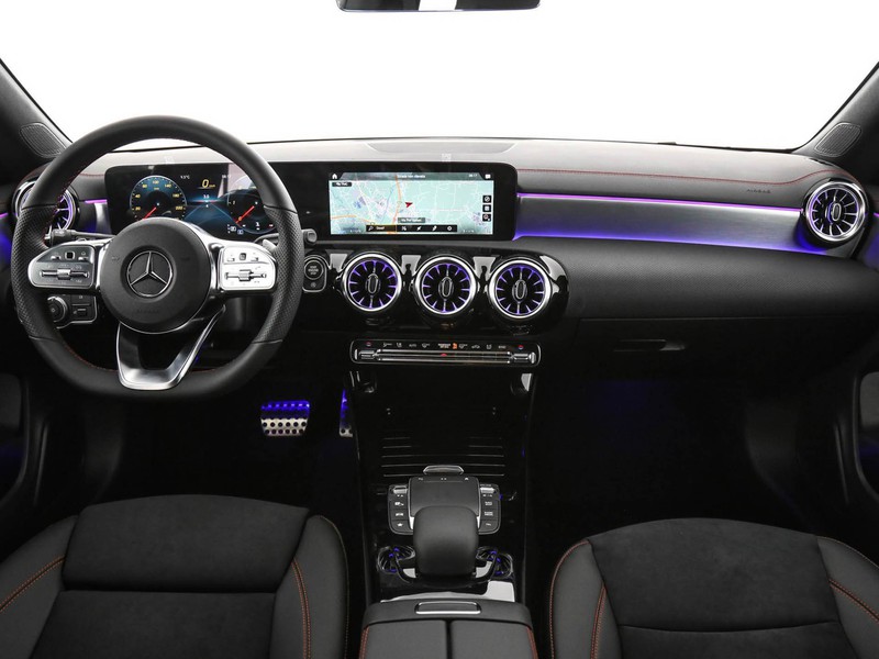 Mercedes CLA Shooting Brake  200 d premium 4matic auto