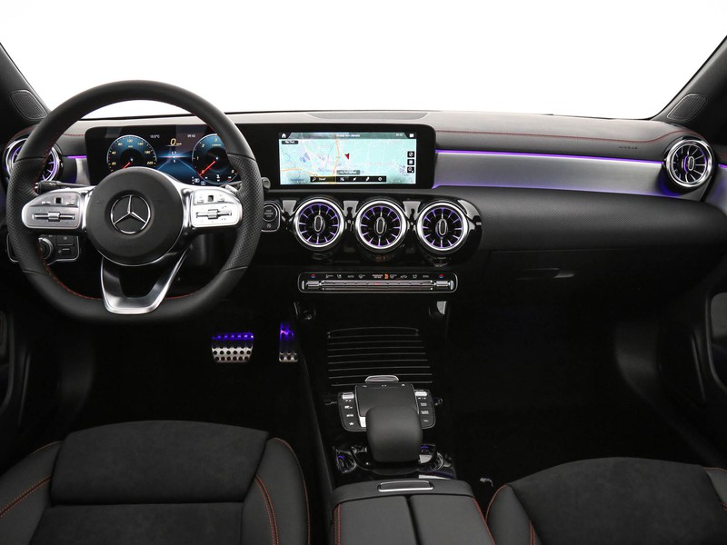 Mercedes CLA Shooting Brake  200 d premium 4matic auto