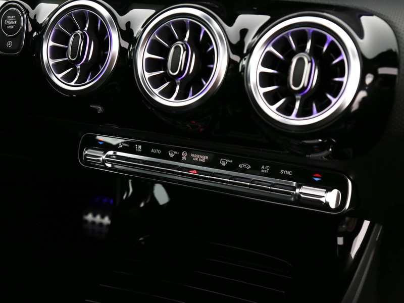 Mercedes CLA Shooting Brake  200 d premium 4matic auto