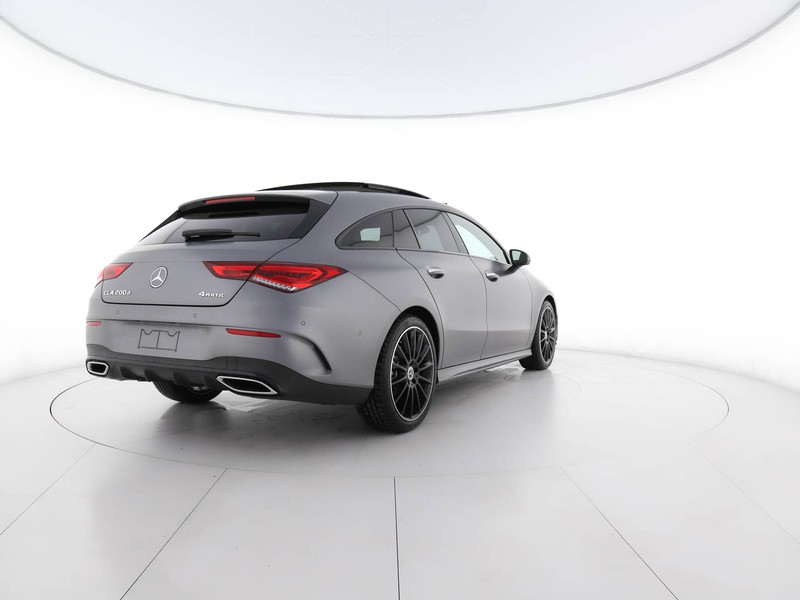 Mercedes CLA Shooting Brake  200 d premium 4matic auto