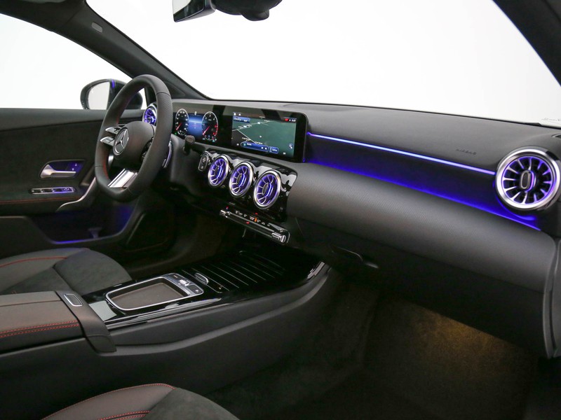 Mercedes Classe A 180 d advanced plus amg line auto diesel bianco