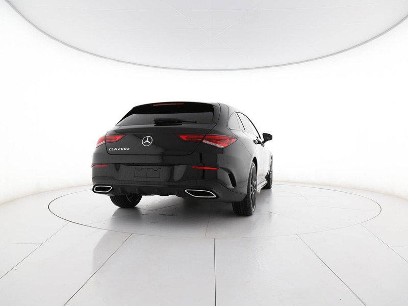 Mercedes CLA Shooting Brake  200 d premium auto