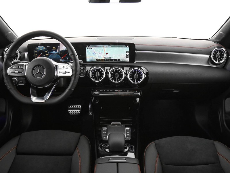 Mercedes CLA Shooting Brake  180 d premium auto