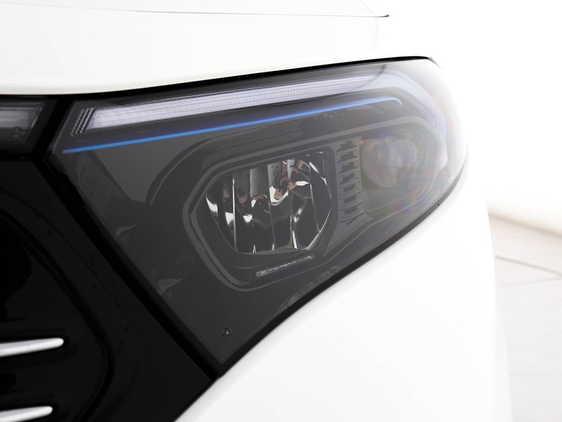 Mercedes EQA 300 premium 4matic