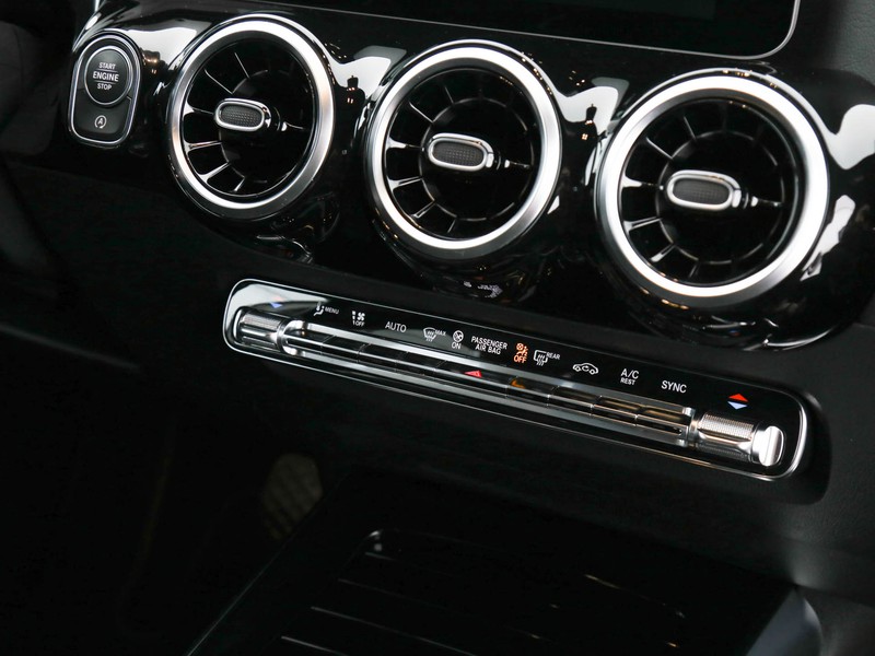 Mercedes GLA 200 d sport auto