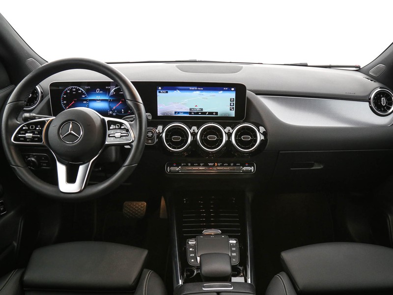 Mercedes GLA 200 d sport plus auto diesel argento