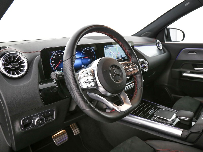 Mercedes EQA 250 premium elettrica nero
