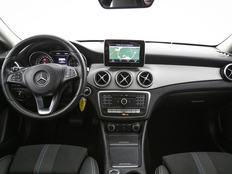Mercedes CLA Shooting Brake  200 d sport auto fl diesel bianco