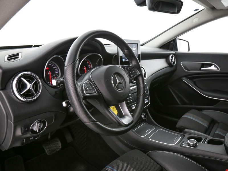 Mercedes CLA Shooting Brake  200 d sport auto fl diesel bianco