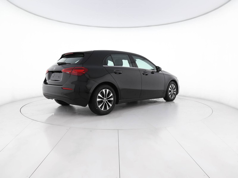 Mercedes Classe A 180 d executive auto diesel nero