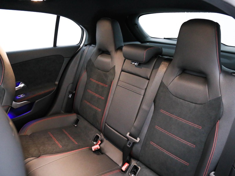 Mercedes Classe A 180 d amg line advanced plus auto diesel bianco