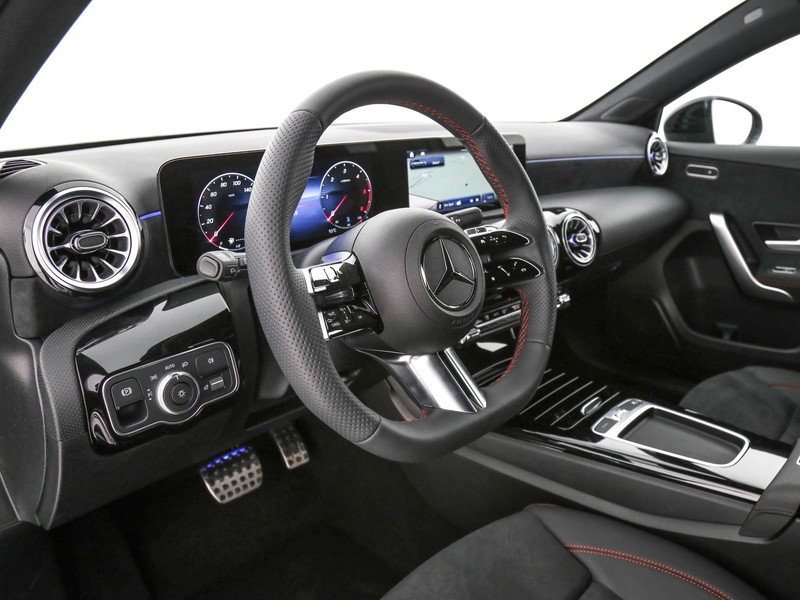 Mercedes Classe A 180 d amg line advanced plus auto
