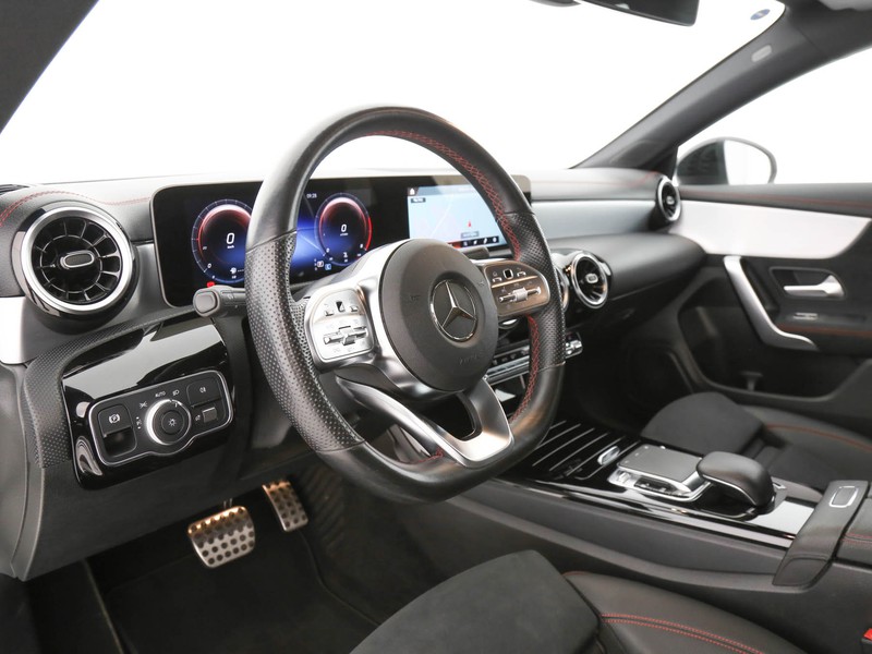 Mercedes CLA Coupè coupe 200 premium auto benzina bianco