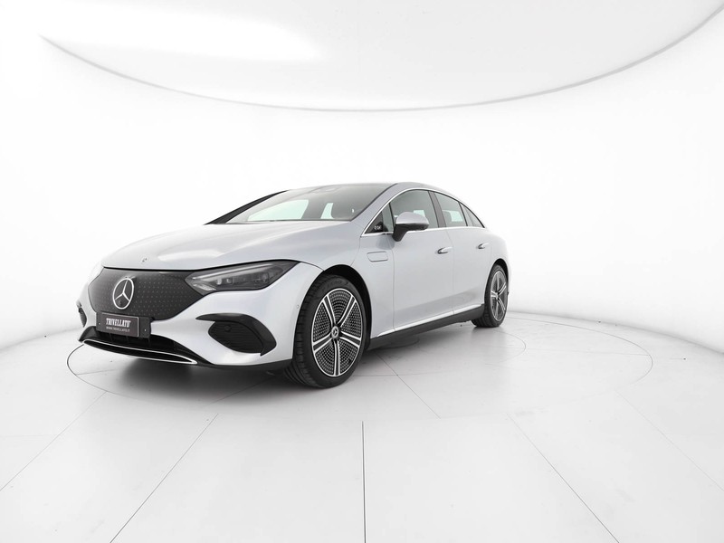Mercedes EQE 350+ premium launch edition elettrica argento