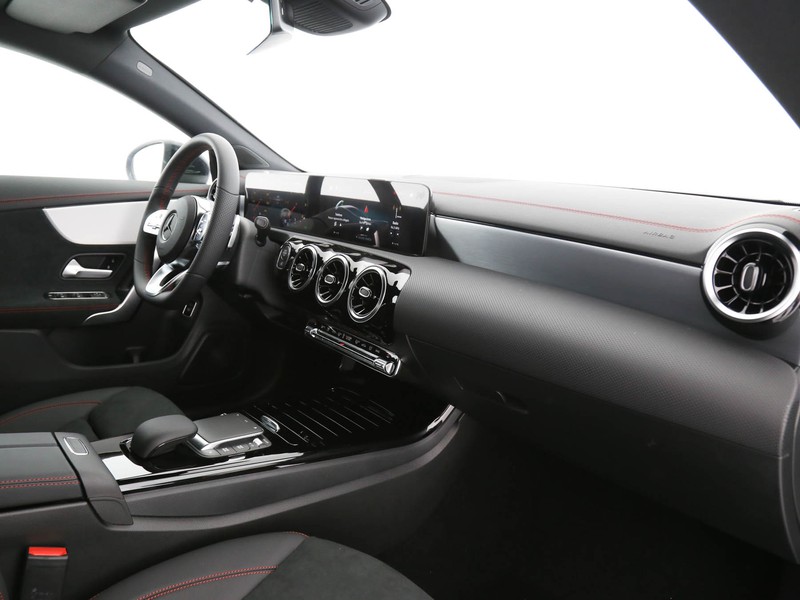 Mercedes CLA Shooting Brake  200 d premium auto