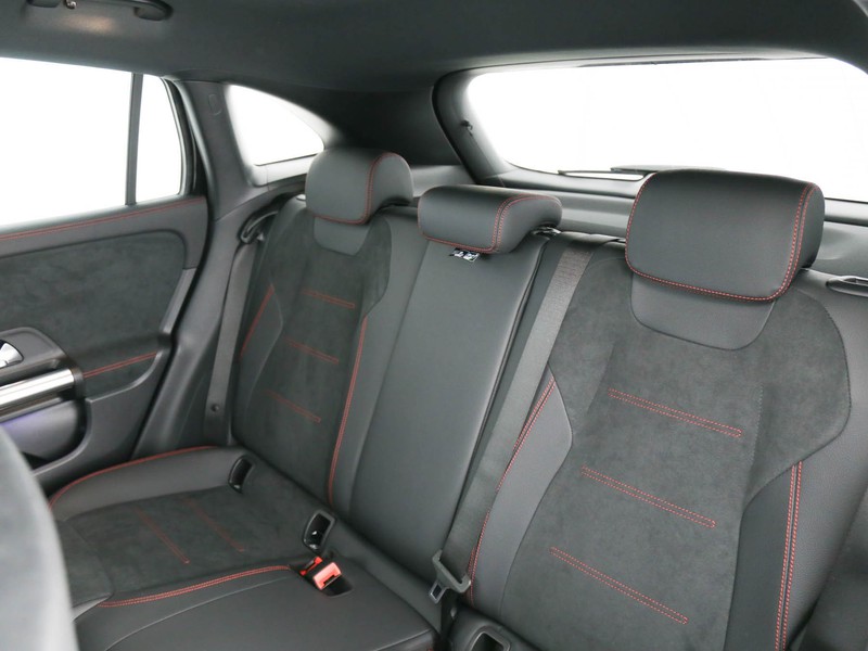 Mercedes GLA 200 d amg line advanced plus auto