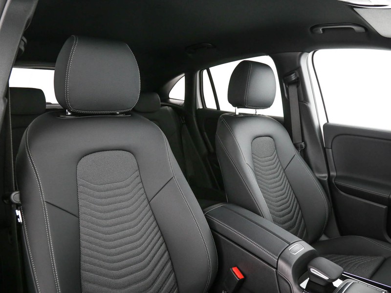 Mercedes EQA 250+ sport