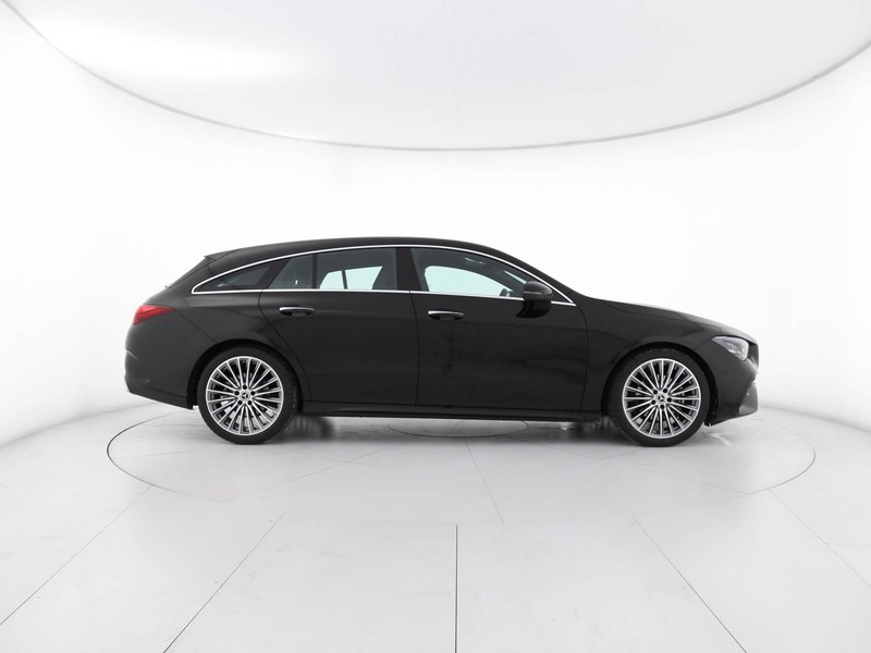 Mercedes CLA Shooting Brake  180 d amg line advanced plus auto diesel nero