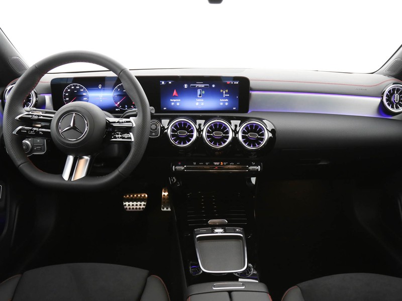 Mercedes CLA Shooting Brake  180 d amg line advanced plus auto diesel nero