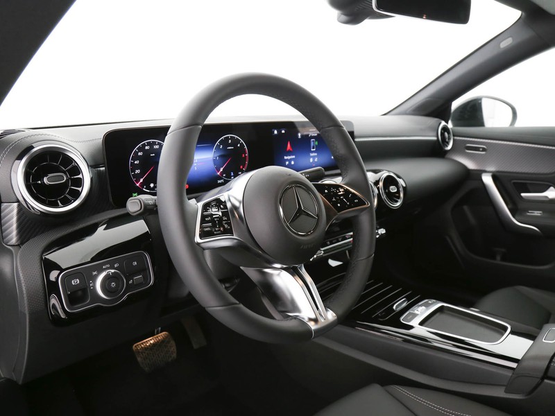 Mercedes CLA Shooting Brake  200 d progressive advanced auto diesel nero