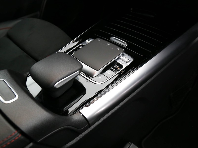 Mercedes Classe B 180 d premium auto diesel argento