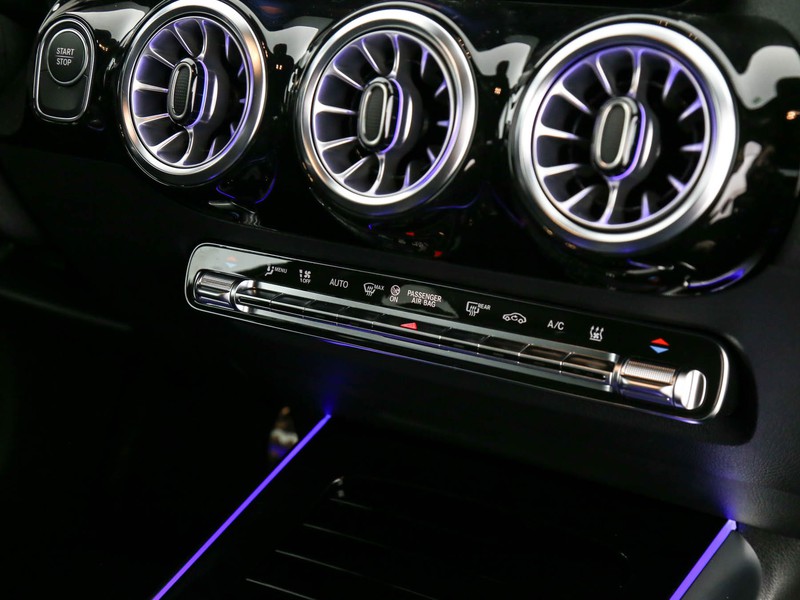 Mercedes EQA 250+ amg line advanced elettrica nero
