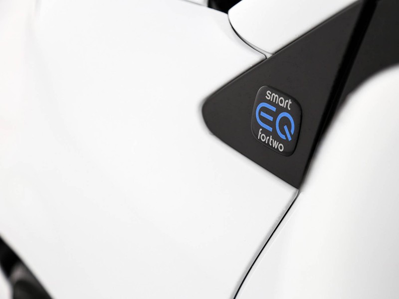 Smart Fortwo eq passion 4,6kw elettrica bianco