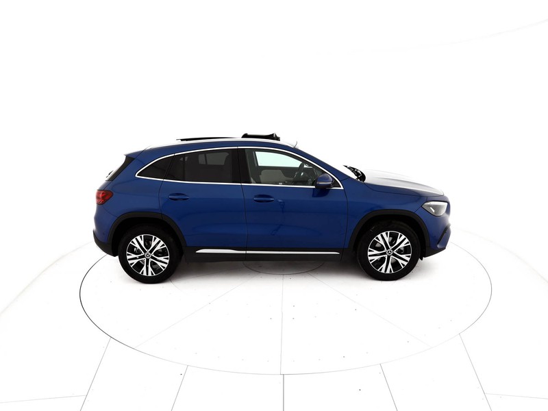 Mercedes GLA 180 d progressive advanced auto diesel blu/azzurro