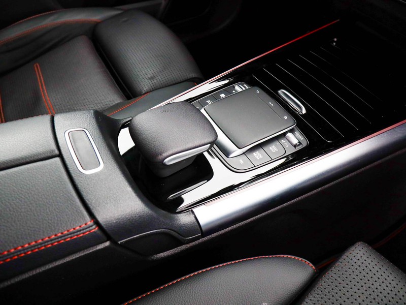 Mercedes GLA 250 e phev (eq-power) premium auto ibrido nero