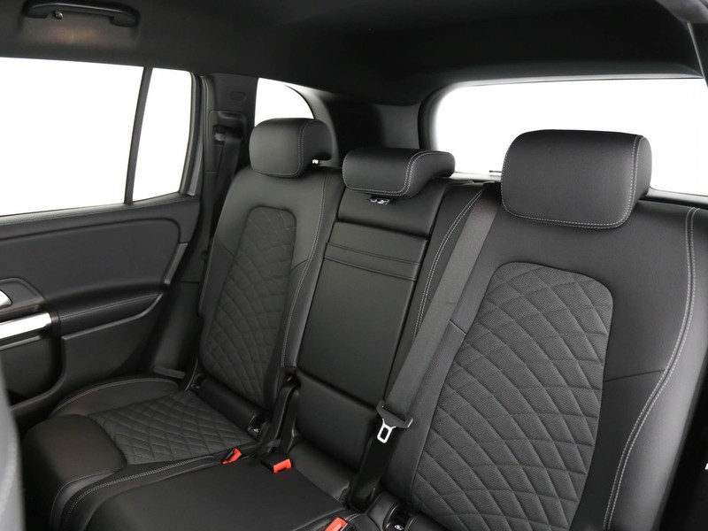 Mercedes GLB 200 sport plus auto benzina argento