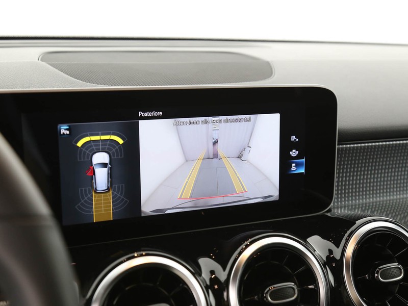 Mercedes GLB 200 sport plus auto benzina argento