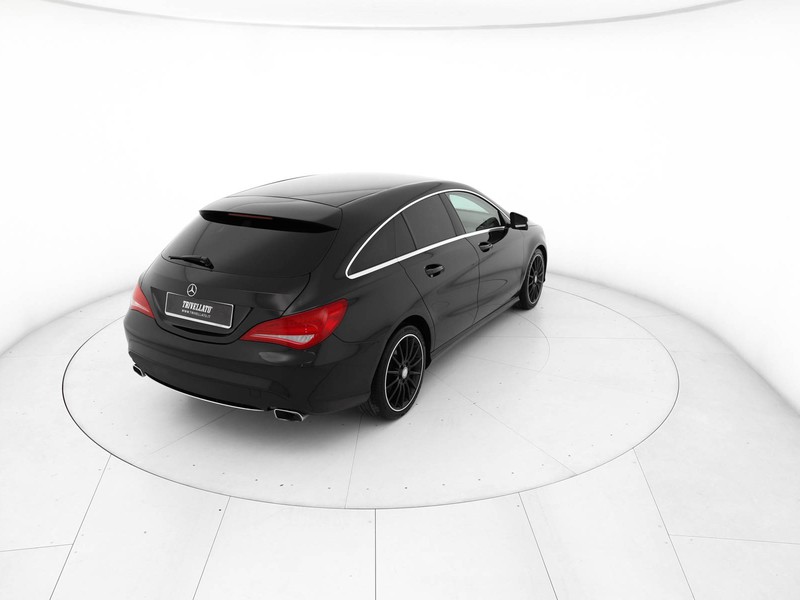 Mercedes CLA Shooting Brake  180 d sport auto