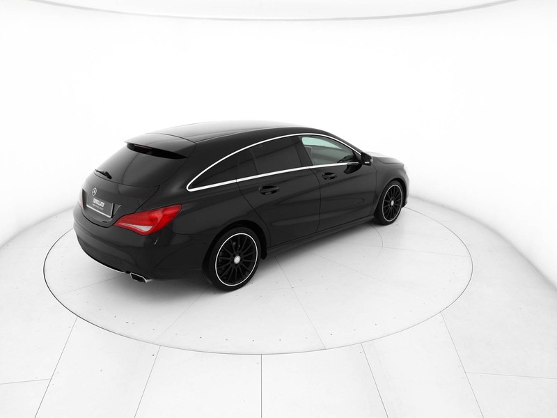 Mercedes CLA Shooting Brake  180 d sport auto