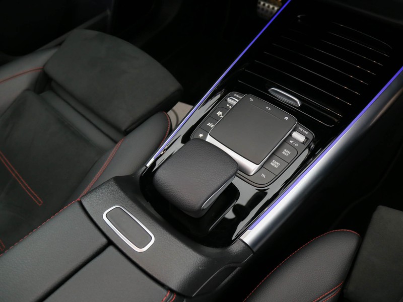 Mercedes GLA 250 e phev (eq-power) premium auto ibrido nero