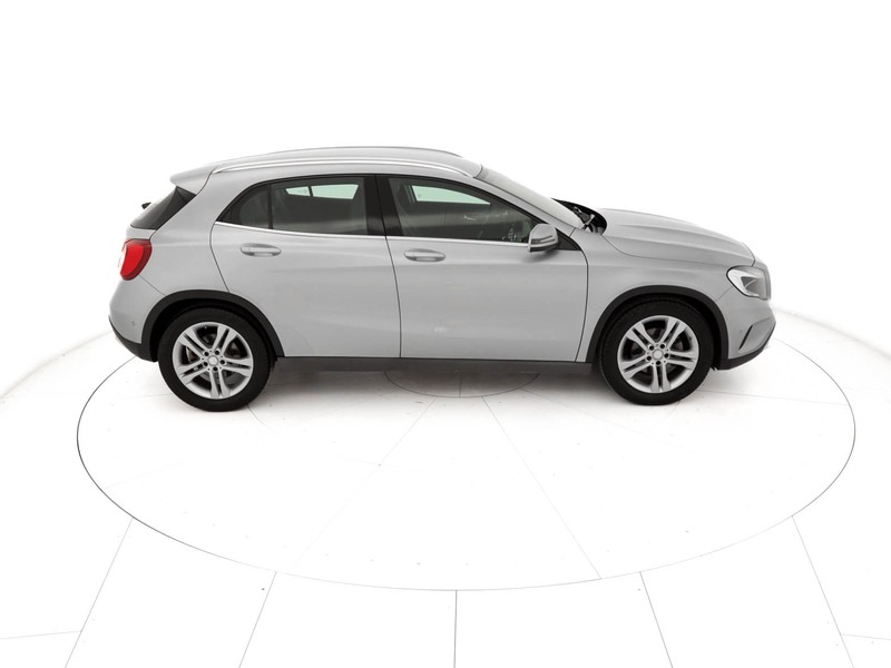 Mercedes GLA 180 d (cdi) sport