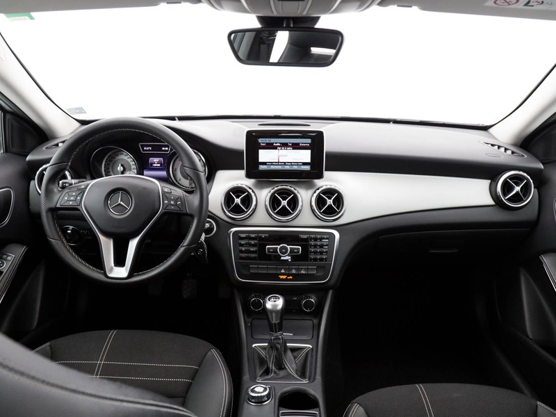 Mercedes GLA 180 d (cdi) sport diesel argento