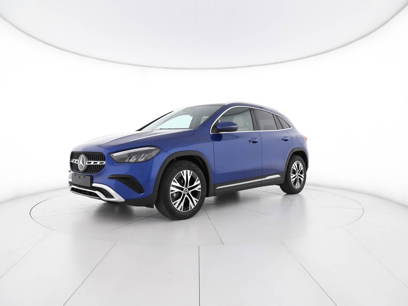 Mercedes GLA 180 d progressive advanced auto diesel blu/azzurro