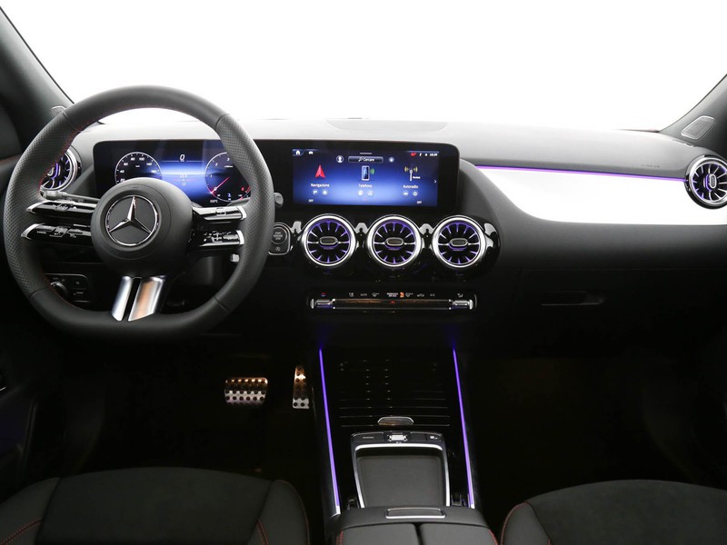 Mercedes GLA 200 d amg line advanced plus 4matic auto