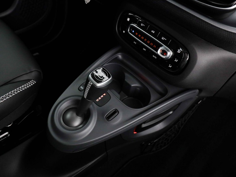 Smart Fortwo eq passion my19 elettrica bianco