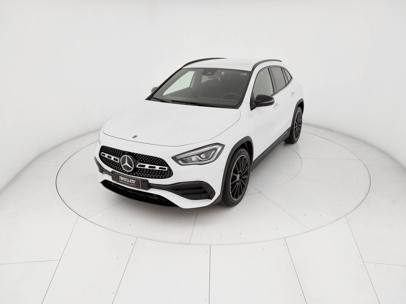 Mercedes GLA 200 d premium auto diesel bianco